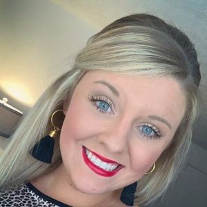 Meet your Posher, Mckenzie